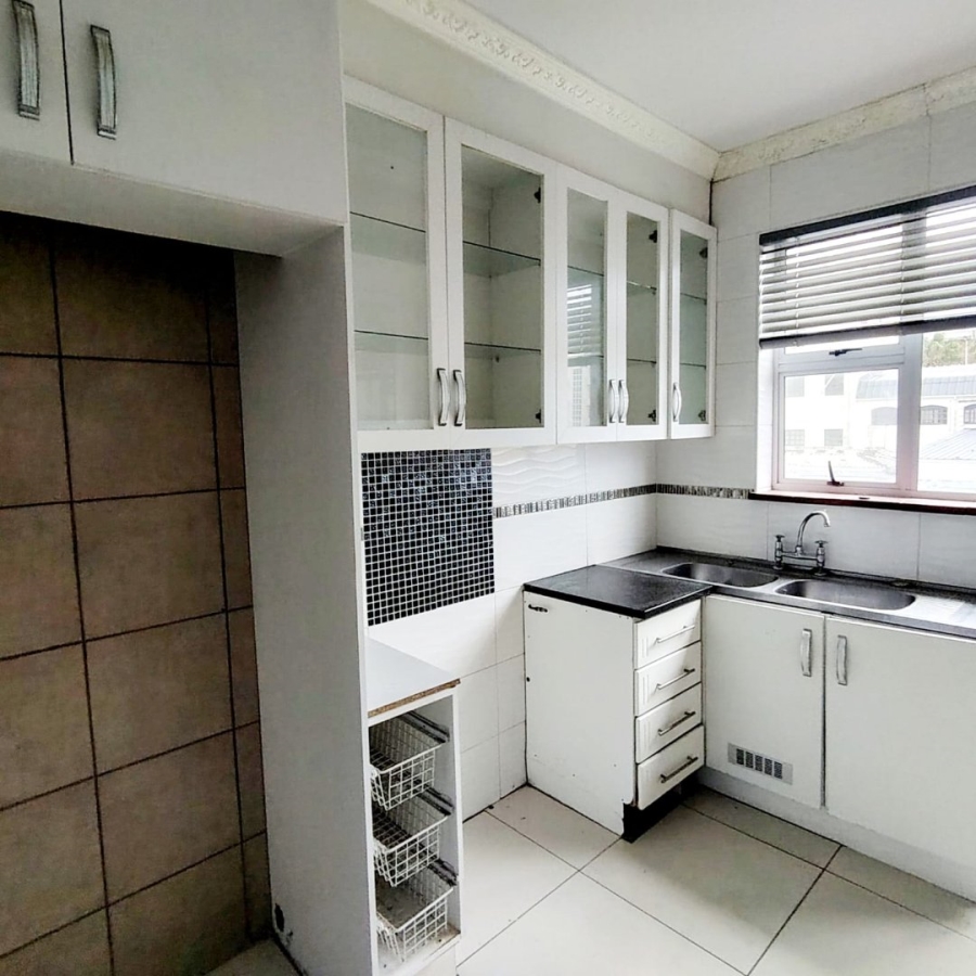 2 Bedroom Property for Sale in Quigney Eastern Cape